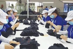 Những khoảng rộng để công nghiệp bứt phá