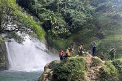 Tuyên Quang: Một du khách mất tích khi tắm tại thác Khâu Làn, xã Quản Bạ