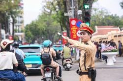 Chiều 2/9, Hà Nội siết phân luồng tại 2 nút giao có nguy cơ ùn tắc