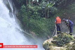Nỗ lực xuyên đêm tìm du khách mất tích tại thác Khâu Làn - Tuyên Quang