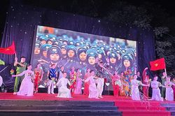Sức sống văn hóa cơ sở: Nhìn từ quyền hưởng thụ của người dân