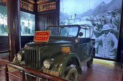 Chiếc ô tô đặc biệt từng đưa Bác Hồ về thăm quê