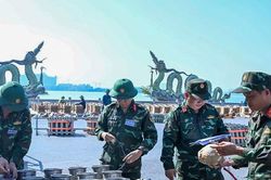 Hà Nội: Trận địa pháo hoa sẵn sàng cho màn trình diễn mừng Quốc khánh 2-9