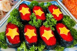 Tình yêu nước trong những món ăn mang màu cờ đỏ sao vàng trong ngày Quốc khánh