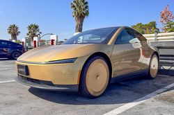 Thách thức nào đang chờ robotaxi Tesla Cybercab?
