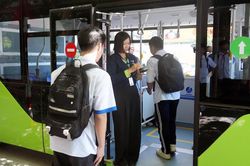 Quảng Ninh: Triển khai xe bu&yacute;t điện đ&oacute;n học sinh đến trường