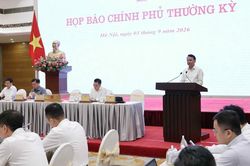 Họp b&aacute;o Ch&iacute;nh phủ thường kỳ th&aacute;ng 8: Kinh tế vĩ m&ocirc; ổn định, c&aacute;c c&acirc;n đối lớn được bảo đảm