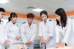 Bồi dưỡng nhân lực y học cổ truyền: Nâng tầm từ công nghệ