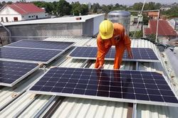 Điện mặt trời m&aacute;i nh&agrave;: Pin lưu trữ l&agrave; giải ph&aacute;p cần thiết