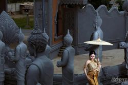 Rộ tr&agrave;o lưu h&oacute;a thiếu nữ Khmer từ cơn sốt MV 'Thi&ecirc;n đường với người thương'