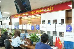 Bộ Nội vụ y&ecirc;u cầu r&agrave; so&aacute;t to&agrave;n bộ trường hợp nghỉ việc theo Nghị định 178