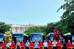 Quảng Ninh ch&iacute;nh thức triển khai hệ thống xe bu&yacute;t điện học đường miễn ph&iacute;
