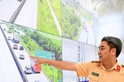 Đại diện Cục CSGT: 'Kh&ocirc;ng phải cứ chạy s&aacute;t nhau l&agrave; bị phạt'