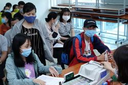 Lo ngại học ph&iacute; đại học tăng g&acirc;y &aacute;p lực cho c&aacute;c gia đ&igrave;nh, Bộ GD&ĐT n&oacute;i g&igrave;?