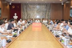 Đảng bộ PETROVIETNAM nghiên cứu, quán triệt các Nghị quyết, Chỉ thị của Bộ Chính trị