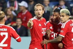 Harry Kane lập cú đúp, Bayern Munich ngược dòng thắng lớn