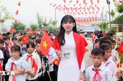Cả nước thống nhất thời gian khai giảng, kết hợp trực tiếp v&agrave; trực tuyến