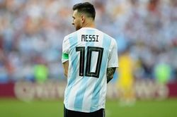 Vì sao FIFA không cho Argentina 'treo' vĩnh viễn áo số 10 của Lionel Messi