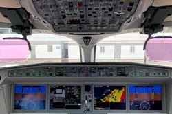 Thiết bị mô phỏng buồng lái máy bay A220 đầu tiên tại châu Á