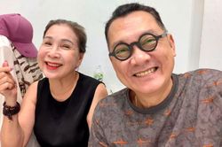 NSND Kim Xu&acirc;n l&agrave;m điều đặc biệt cho nghệ sĩ Hữu Ch&acirc;u