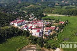 Chung tay làm đẹp ngôi trường mới nơi biên giới Yên Khương