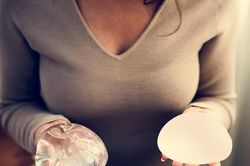 Làm đẹp trước hết phải bảo đảm an toàn