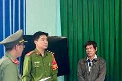 Khởi tố người đàn ông cất giấu súng nhặt được để săn bắn