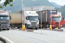 Trên 8.900 phương tiện chở hàng hóa xuất, nhập khẩu thông quan qua các cửa khẩu trong dịp nghỉ lễ 2/9