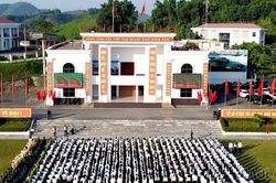 “Lời Người vọng vang” trong Lễ chào cờ tháng 9 ở Yên Bình