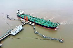 Giá dầu hôm nay 3/9: Tăng 1% khi xung đột Mỹ-Iran đe dọa nguồn cung