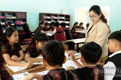 Thắp sáng tri thức cho học sinh vùng cao