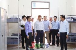 Kiểm tra c&ocirc;ng t&aacute;c chuẩn bị kh&aacute;nh th&agrave;nh, khai giảng c&aacute;c trường nội tr&uacute; x&atilde; Xu&acirc;n Nha, Chiềng Sơn