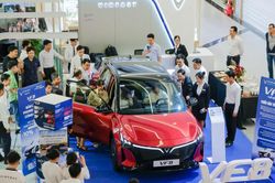VinFast nắm gần 1/3 thị phần xe điện Đ&ocirc;ng Nam &Aacute; giữa đ&agrave; suy giảm to&agrave;n cầu