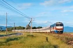Đường sắt giảm đến 40% gi&aacute; v&eacute; chặng ngắn Bắc - Nam, h&uacute;t kh&aacute;ch m&ugrave;a thấp điểm