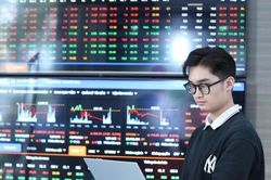 VNX tăng cường giám sát giao dịch trong các kỳ cơ cấu chỉ số FTSE Russell