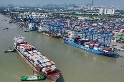 Xuất nhập khẩu vượt 770 tỷ USD sau 8 tháng