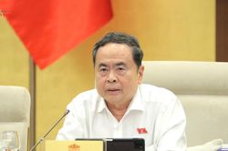 Khẩn trương tổ chức triển khai thực hiện c&aacute;c luật, nghị quyết được Quốc hội th&ocirc;ng qua