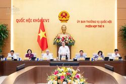 Chủ tịch Quốc hội: Kh&ocirc;ng tạo th&ecirc;m thủ tục, kh&ocirc;ng đẩy kh&oacute; khăn về ph&iacute;a người d&acirc;n
