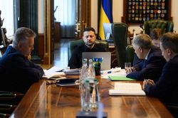 Ukraine, Đức sắp ho&agrave;n tất thỏa thuận hợp t&aacute;c về UAV