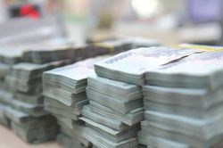 Thu ngân sách 8 tháng tăng 16%, đạt 80% dự toán