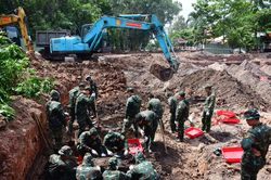 564 h&agrave;i cốt liệt sĩ đ&atilde; được t&igrave;m thấy tại C&ocirc;ng vi&ecirc;n L&ecirc; Thị Ri&ecirc;ng