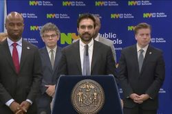 New York tạm dừng sử dụng AI tạo sinh với học sinh nhỏ tuổi