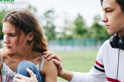 4 kiểu cư xử này của đàn ông sẽ vô tình đẩy mối quan hệ đến 'bờ vực'