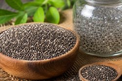 5 cách dùng hạt chia giảm táo bón, hỗ trợ tiêu hóa