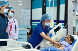 Mở rộng đào tạo Bác sĩ Nội trú - Lời giải cho bài toán 'ở đâu cũng có bác sĩ giỏi'