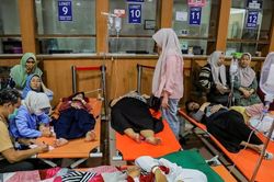 Indonesia: Hơn 1.700 học sinh bị ngộ độc sau khi ăn bữa ăn miễn phí ở trường học