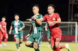 Đội bóng của Công Phượng nhận thất bại ngay trận ra mắt V-League
