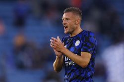 Everton tính gây sốc với Jamie Vardy