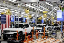 Gã khổng lồ General Motors từng được 'cứu sống' thế nào?