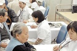 Tăng cường hợp tác quốc tế về người cao tuổi
